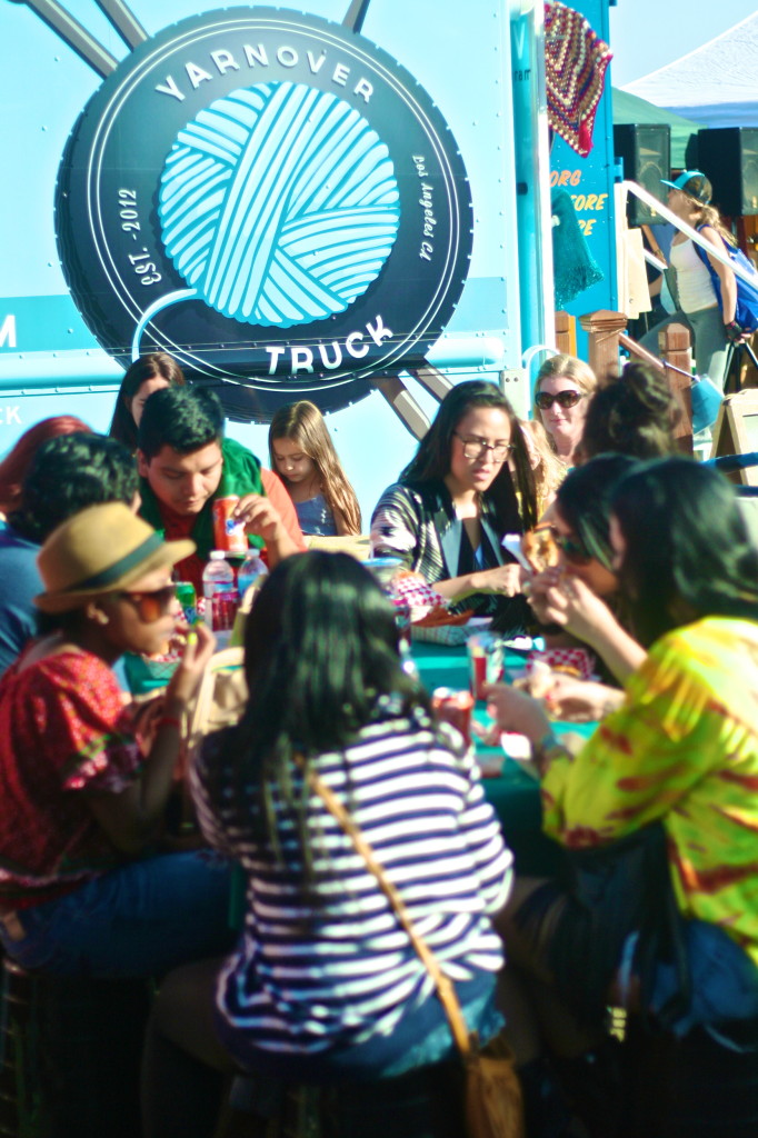 patchwork-show-long-beach-indie-craft-fair-festival-diy-california-crowd-food-truck-yarnover