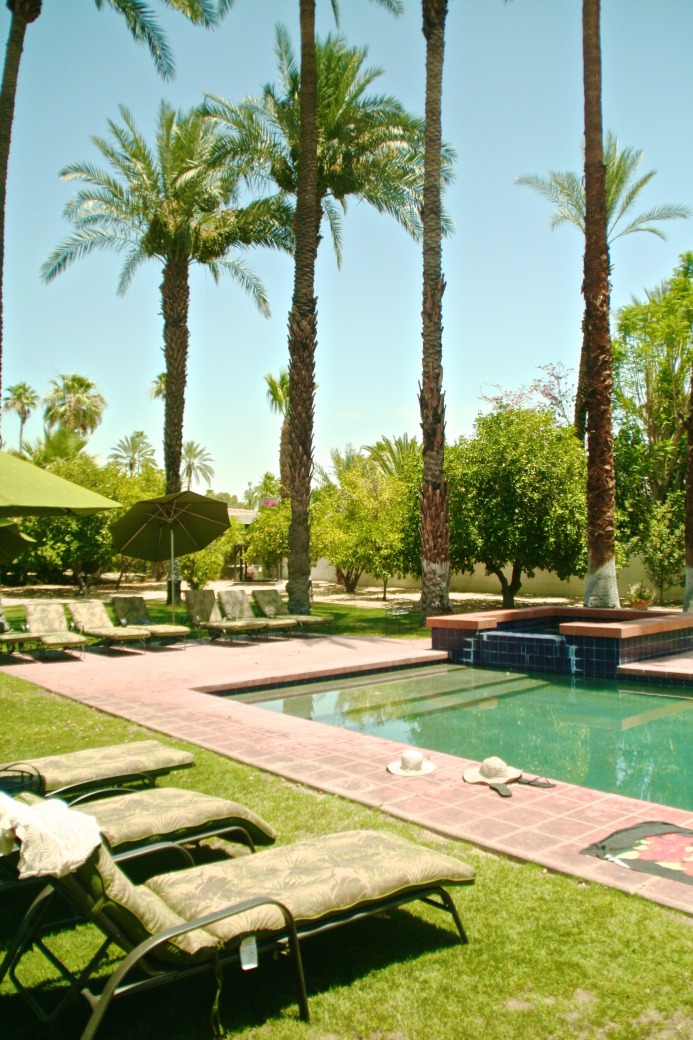 palm-spring-blue-sky-palm-tree-green-dear-handmade-life-house-spanish-style-pool