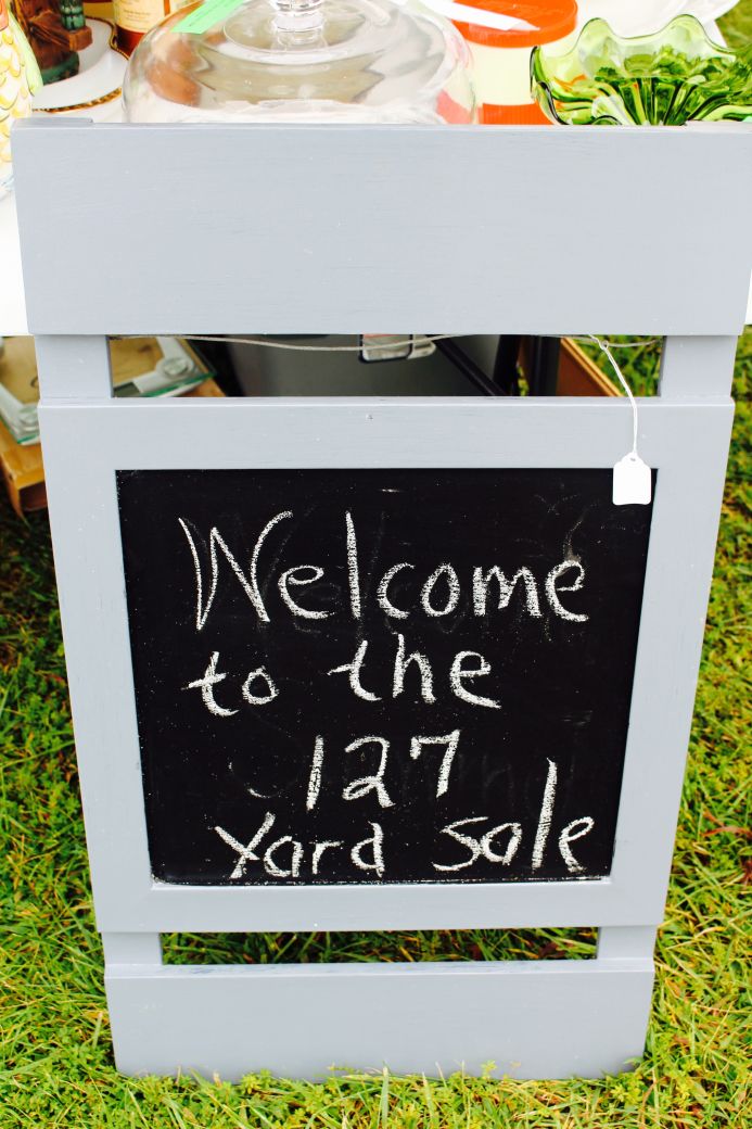 Adventures on the 127 yard sale - Tips and signs from the road from Dear Handmade Life