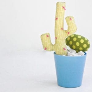 DIY potted plush succulents from Dear Handmade Life