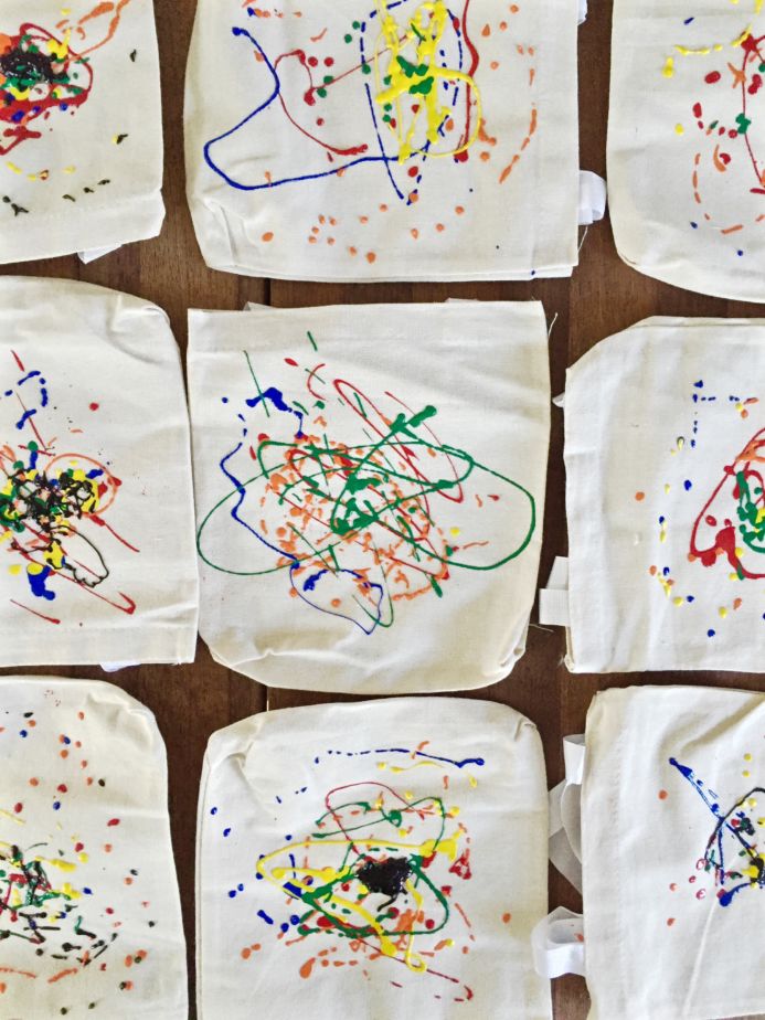 DIY Goodie bags for a Pollock-inspired kid's art party from Dear Handmade Life