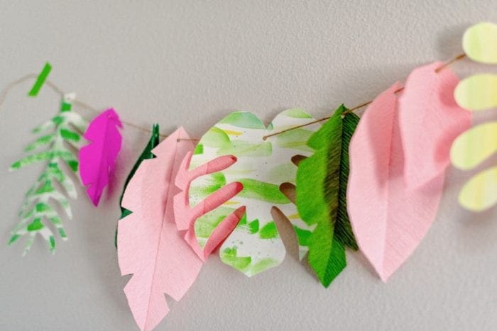 DIY watercolor and crepe paper paper tropical monstera plant garland from Dear Handmade Life